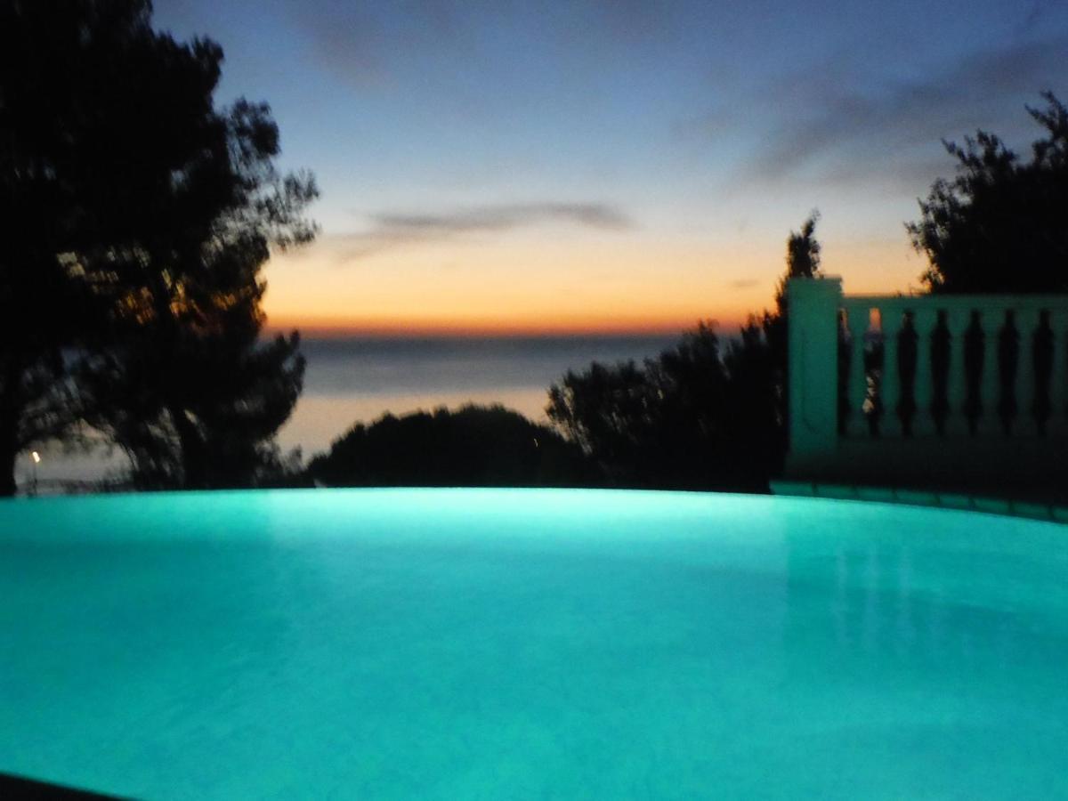 Lou Trelus Hotel Sainte-Maxime Buitenkant foto