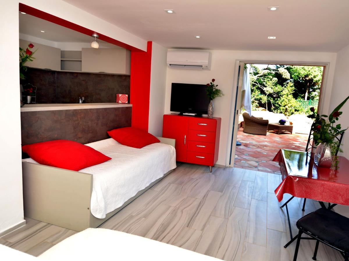 Lou Trelus Hotel Sainte-Maxime Buitenkant foto
